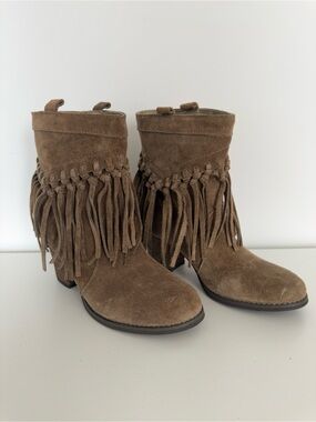 Sbicca Leather Suede Fringe Healed Ankle Boots